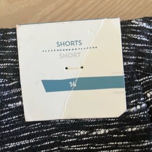 Black and white dress shorts for women size 14